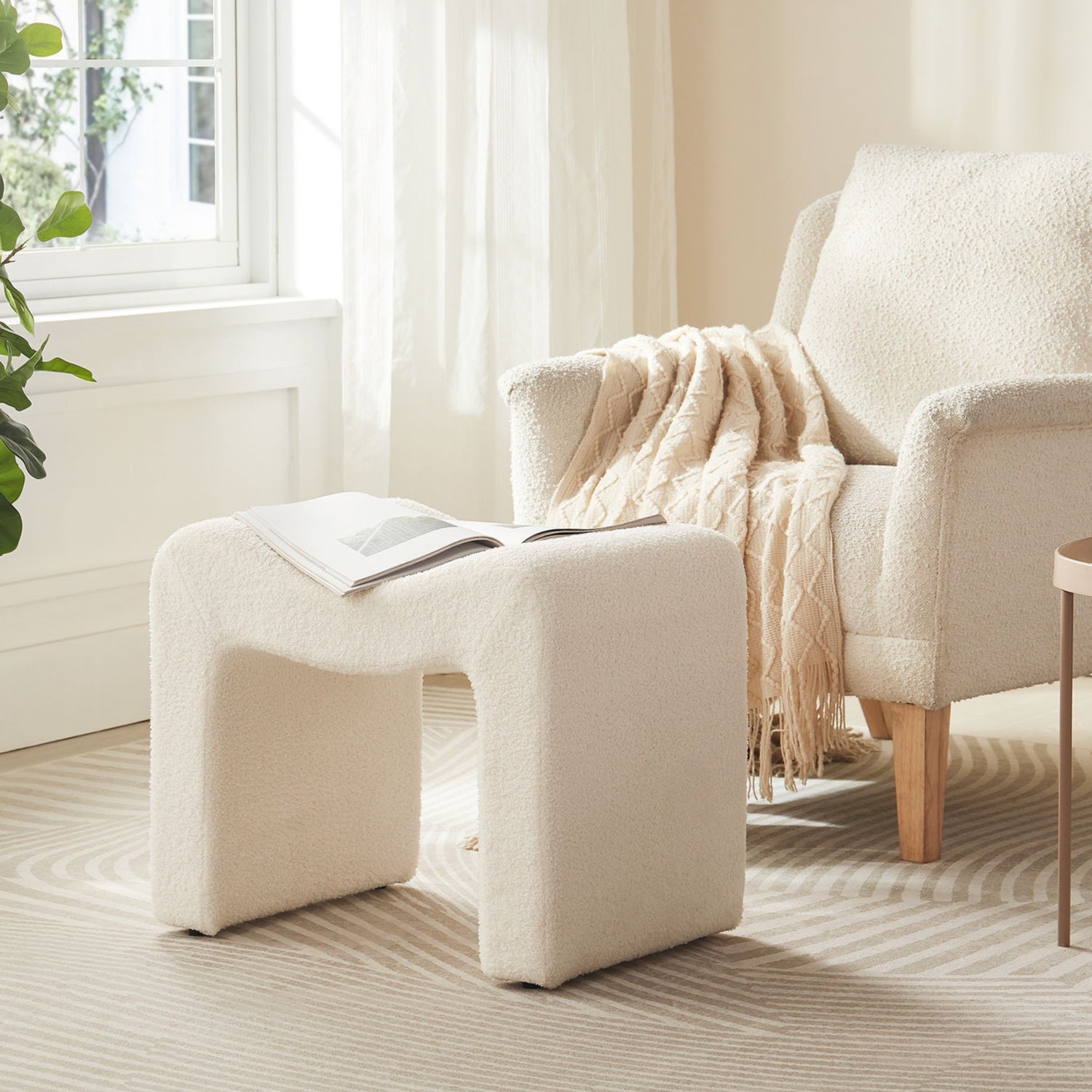 Ottoman Set of 1-2 Vanity Stool Chair Seating Backless Modern Foot Rest Teddy Velvet Small Footstool Ottoman for Makeup Room Living Room Bedroom Entryway